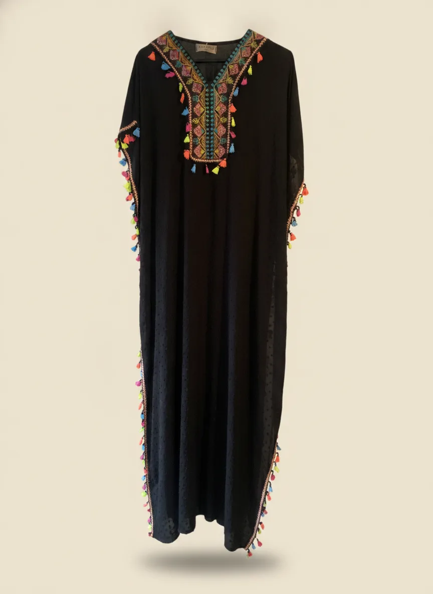 Caftan noir pompons multicolores — GKDS Étampes